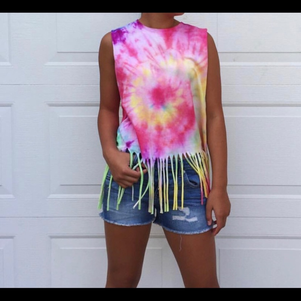 SOLD Tie dye shirt size M